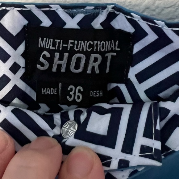 Trunks Surf & Swim Co. Multi Functional Shorts For Men Sz 36 NWT - Picture 13 of 15